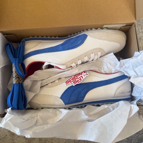 🔥PUMA Arizona Club Flagship Wns- White/Blue/Red 7.5w - Picture 2 of 4